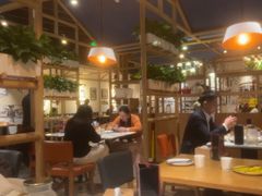 -渝信川菜 · 川味家常菜(财富购物中心店)