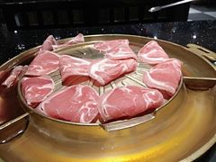 -猪啊牛呀羊啊铜盘烤肉(正大广场店)