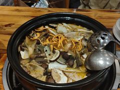-菌之家·专业纯野生菌火锅·特色炒菌