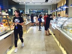 -巴黎贝甜(大宁国际商业广场店)