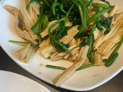-老牌坊鲁菜名店(美莲广场店)
