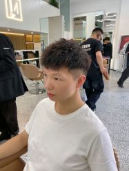 -I+造型烫发染发