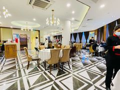 -老人和饭店(淮海中路店)