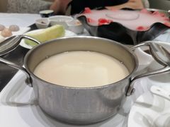 -红鼎豆捞·非遗鲍皇汤火锅(宝丰路店)