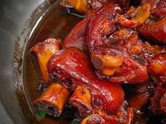 红烧猪蹄-沪依小酒馆心意菜