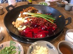 -周幺妹重庆老火锅(银泰城总店)