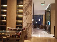 -上海漕河泾万丽酒店