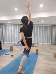 -莫纳瑜伽·普拉提