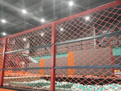 -极限PLAY运动娱乐新世界·团建派对表演休闲馆·室内高空游乐园
