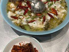 -姚姚酸菜鱼·金戈戈香港豉油鸡(喜荟城联名店)