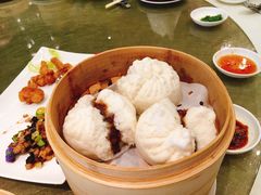 招牌蜜汁叉烧包-御宝轩(益丰·外滩源店)