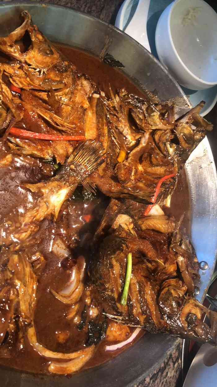 力力渔港(劳动东路店)-"餐厅挺大的,格式一般化,这里离火车站很近.