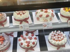 -花花卷卷·鲜食蛋糕(静安久光百货店)