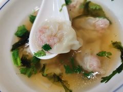 骨汤馄炖-老谢野馄饨(延安路店)