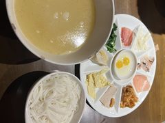 -建新园过桥米线(老街店)