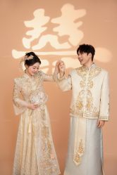 -雪中彩影婚纱摄影·微光艺术中心