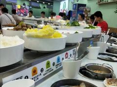自助取餐区-咕叽咕叽自助烤肉小火锅(西城广场购物中心店)