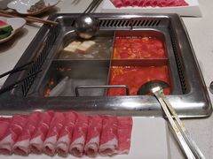 -海底捞火锅鲜切牛肉主题店(长寿路店)