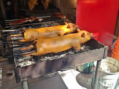 -黄记四更烤乳猪店