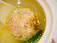 蟹粉狮子头-怡园饭店-餐厅(四望亭店)