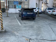 -百联沪通凯迪拉克4s店