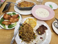 -Rabbit Cafe私房西餐甜点咖啡(栖霞路店)