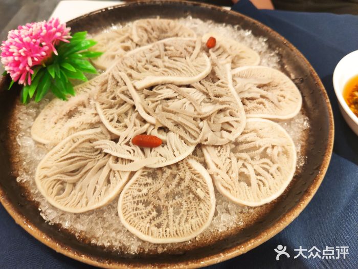 蜀九香火锅(大连恒隆广场店)特色千层肚图片