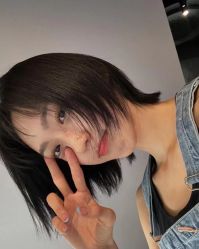 -十六番发型师事务所