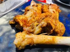 -钳小柒·小龙虾蓝龙王烧烤夜宵(长寿路店)