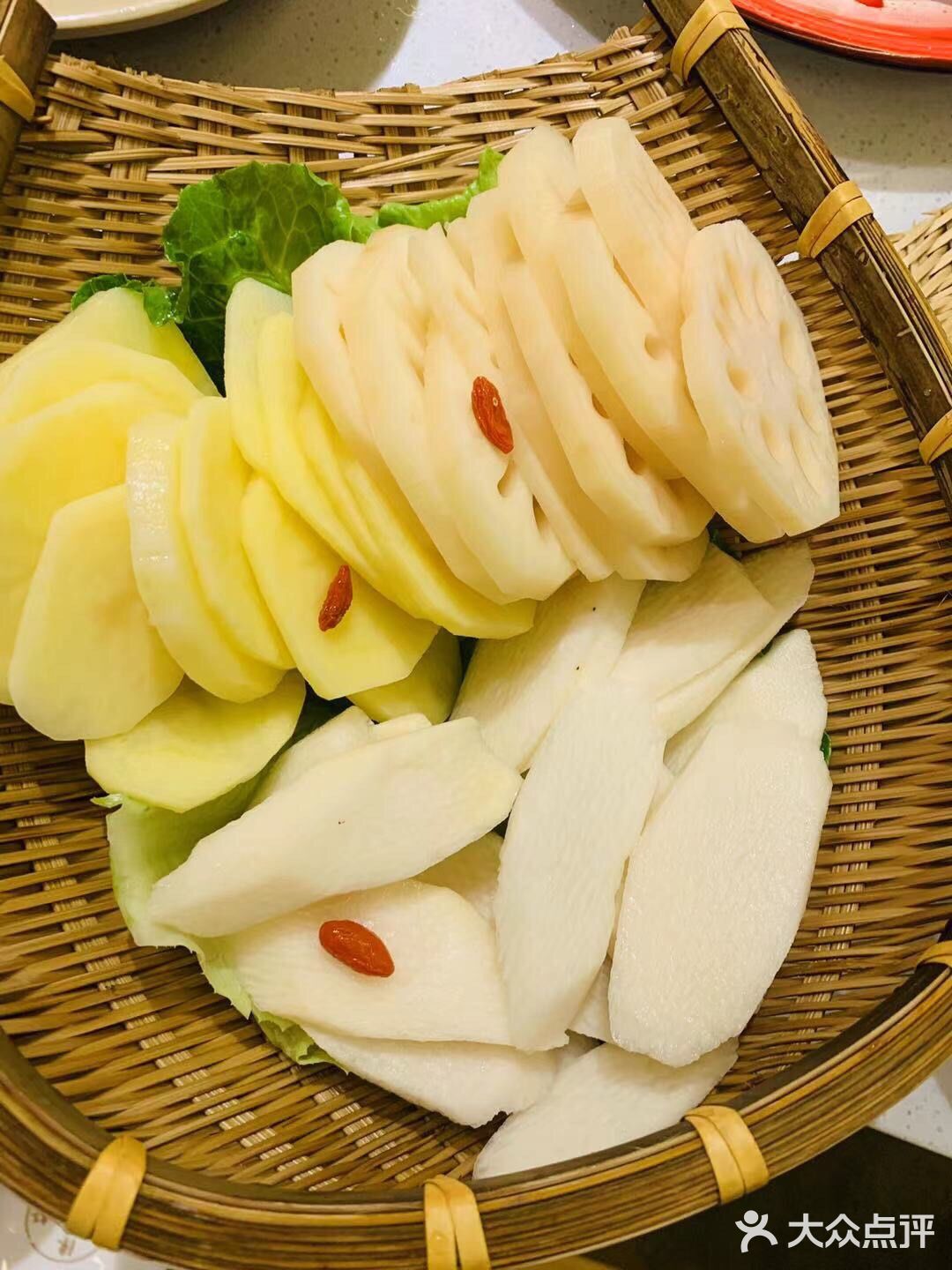 陈艳红成都牛肉老火锅，🔥火锅底料现炒味很好
