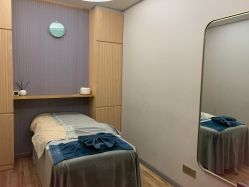 -PE SALON 