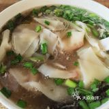 洛阳街头早餐，尝试一下北方馄饨和烫面角