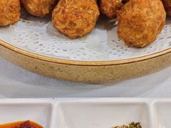 干炸小丸子-东兴楼饭庄(六里桥店)