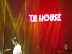 -TZ House音乐现场(来福士中心店)