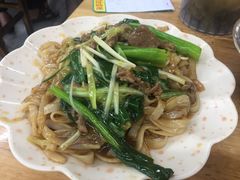 湿炒牛河-南记食粥坊·宵夜大排档(岭南分店)