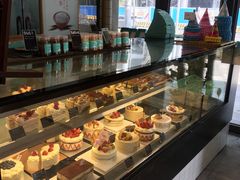 面包甜点陈列柜-Dough&Joe团憩(瑞虹天地月亮湾店)