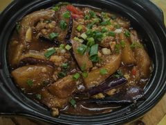 -大石鼓山庄·珠海第一烧猪