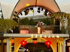 -茅草房·河畔园林火锅