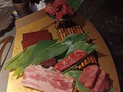 -铭牛烧肉·和牛海鲜自助(高新月牙湖店)