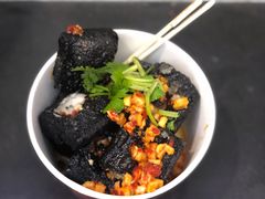 -黑色经典臭豆腐·湖南特产(步行街店)