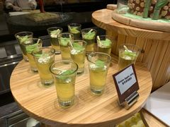 -圣丰索菲特·2 On 988 Café 自助餐厅