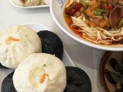 -李与白包子铺(桐梓林店)