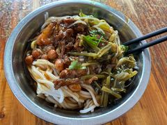 -灵山卢梅燕粉店