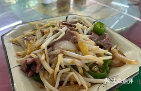 Water Reed Root Stir-Fried with Beef