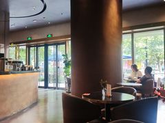 -wineapp葡萄酒餐吧(外滩金融中心店)
