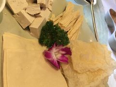 -羊家胡同·龙虾烧烤火锅(龙汇路店)