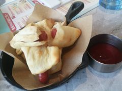 一口波波香肠卷-必胜客(大观天地店)