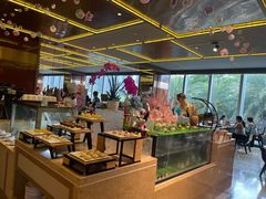 -大中华希尔顿酒店-念自助餐·嗨啤·小龙虾