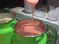 -涨巢·潮玩水疗局
