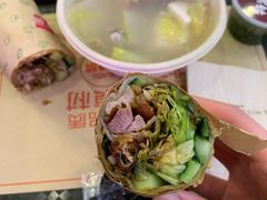 招牌烤鸭卷-特派卷·老北京烤鸭卷(合生汇购物中心店)